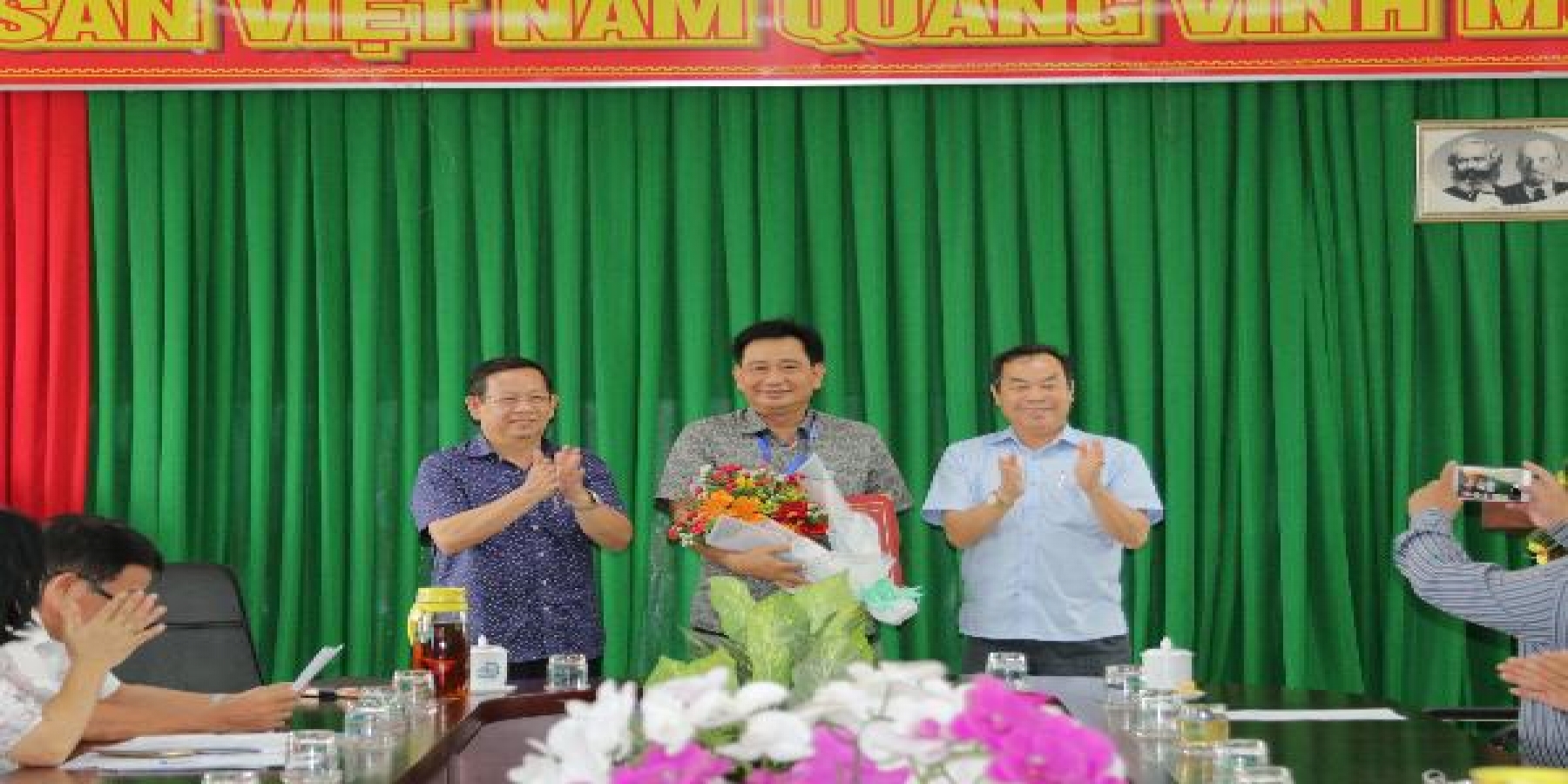 Lễ công bố và trao Quyết định chỉ định chức danh Bí thư Đảng ủy Trường Đại học Kiên Giang