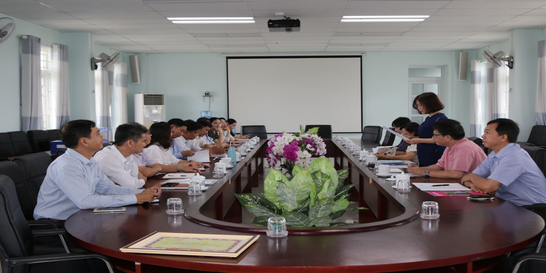 Công đoàn Giáo dục Việt Nam làm việc với Công đoàn Trường Đại học Kiên Giang