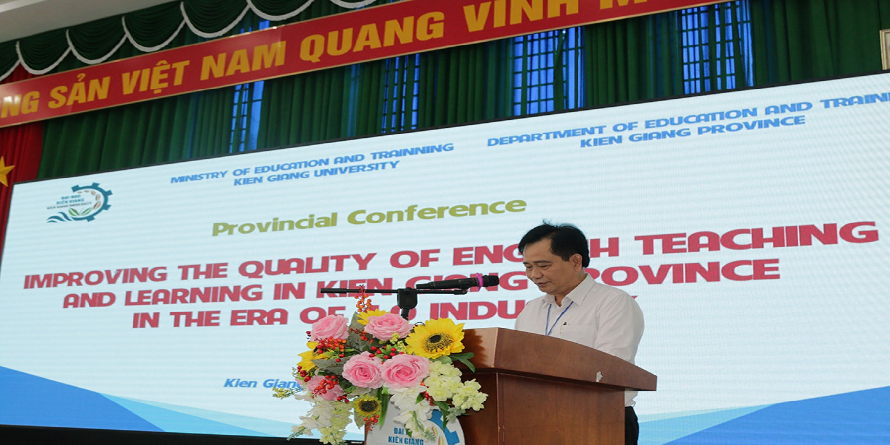 Hội thảo khoa học về nâng cao chất lượng dạy học tiếng Anh cho giảng viên, giáo viên trong tỉnh Kiên Giang