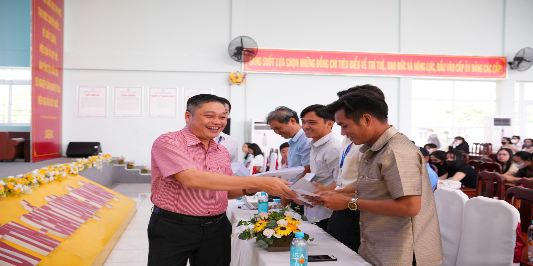 Trường Đại học Kiên Giang vui Tết cổ truyền cùng sinh viên quốc tế và sinh viên dân tộc Khmer 
