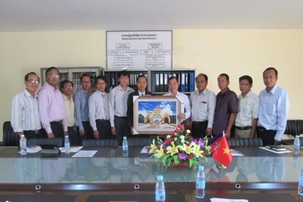 Trường ĐH Kiên Giang hợp tác và tuyển sinh tại Campuchia
