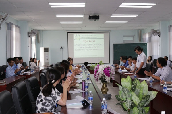 Tọa đàm nâng cao chất lượng giảng dạy cho sinh viên quốc tế tại Trường Đại học Kiên Giang
