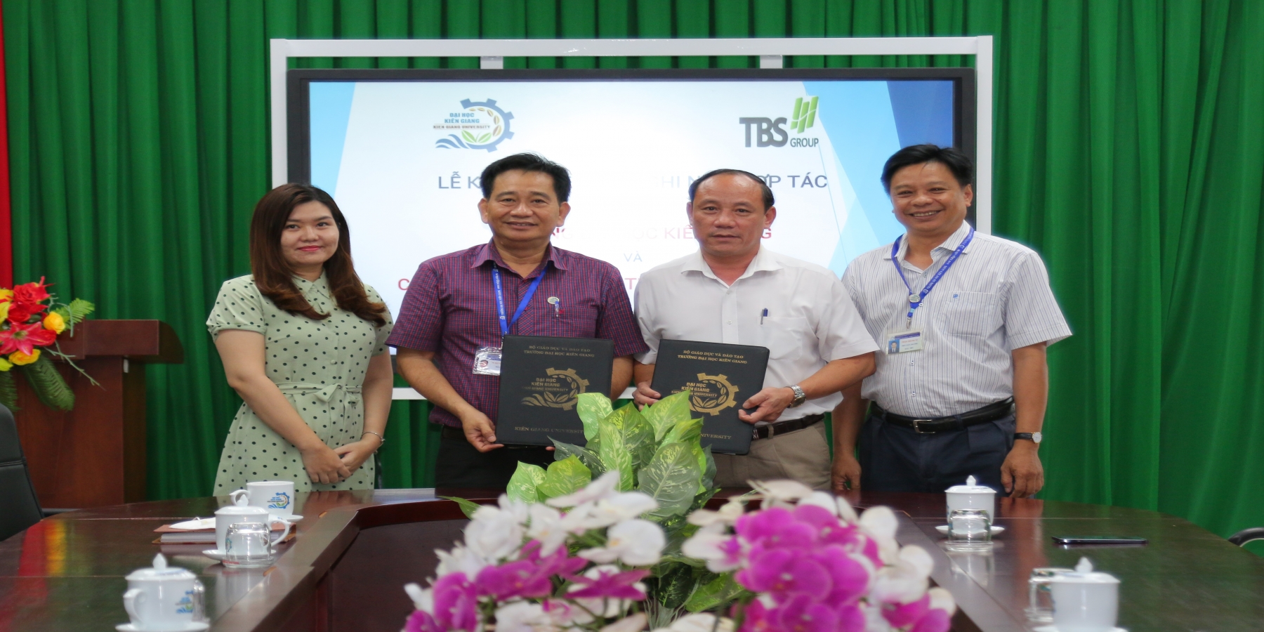 Trường Đại học Kiên Giang ký kết hợp tác với Công ty cổ phần Đầu tư Thái Bình Kiên Giang