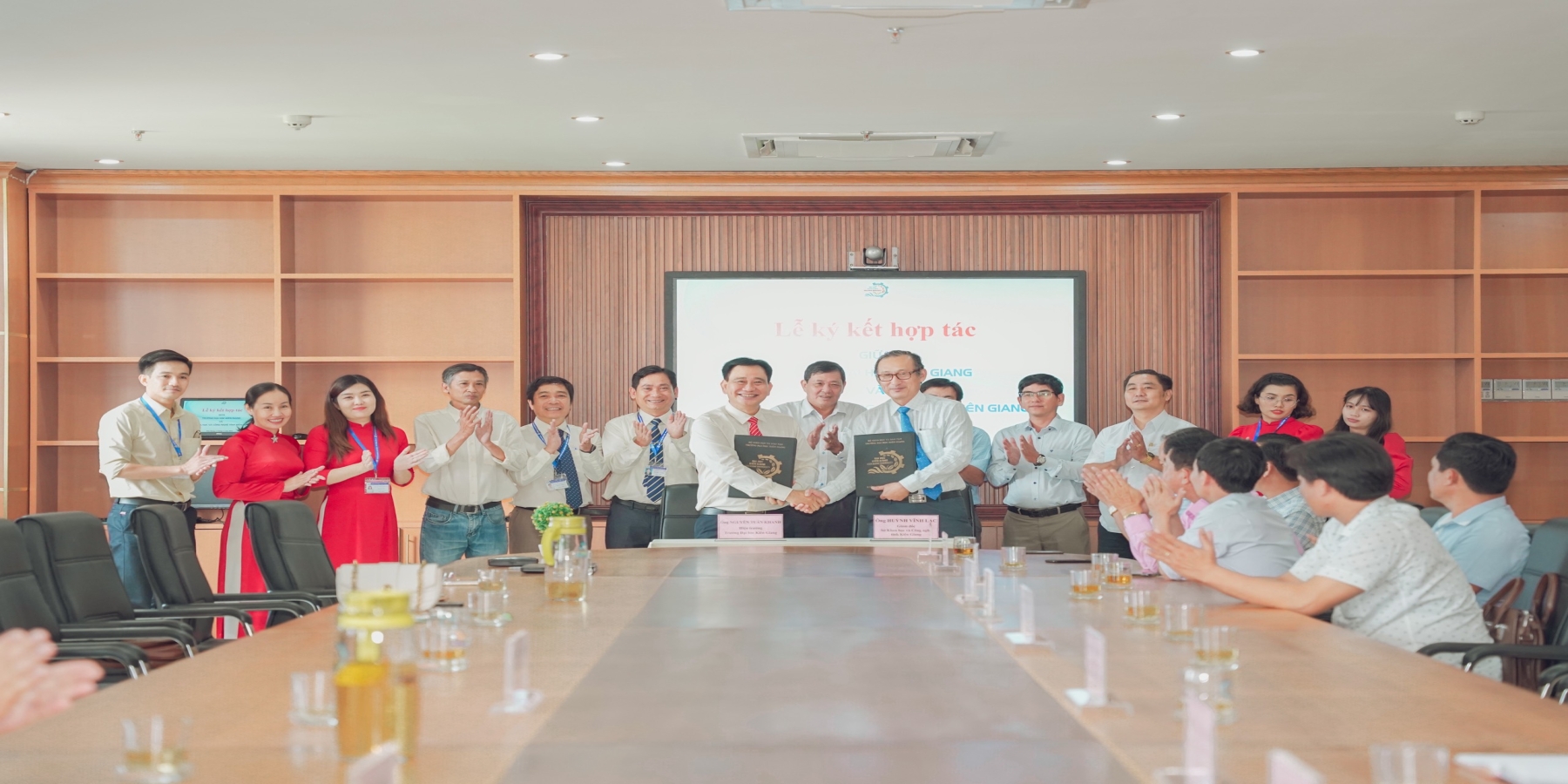 Trường Đại học Kiên Giang và Sở Khoa học & Công nghệ tỉnh Kiên Giang ký kết hợp tác về khoa học, công nghệ, khởi nghiệp đổi mới sáng tạo