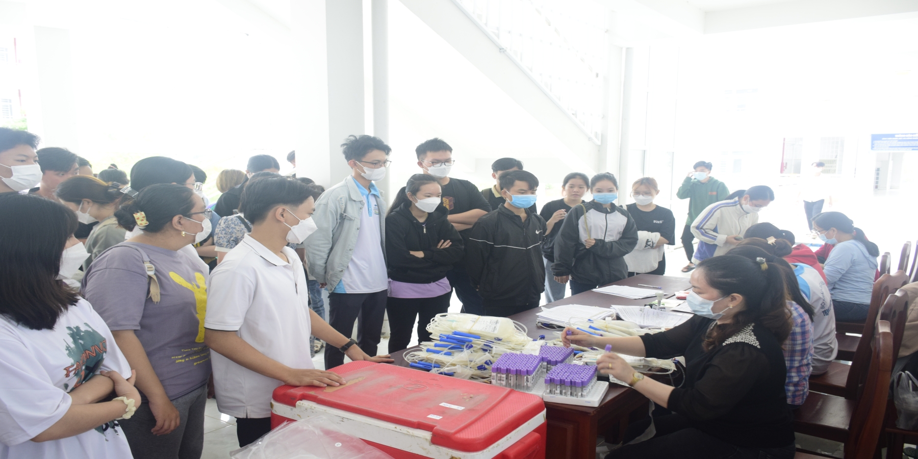 Đoàn Trường Đại học Kiên Giang tổ chức hiến máu tình nguyện mừng Xuân Quý Mão 2023