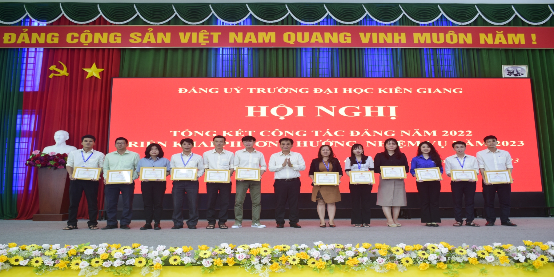 Đảng uỷ Trường Đại học Kiên Giang phấn đấu đạt danh hiệu tập thể lao động xuất sắc năm 2023