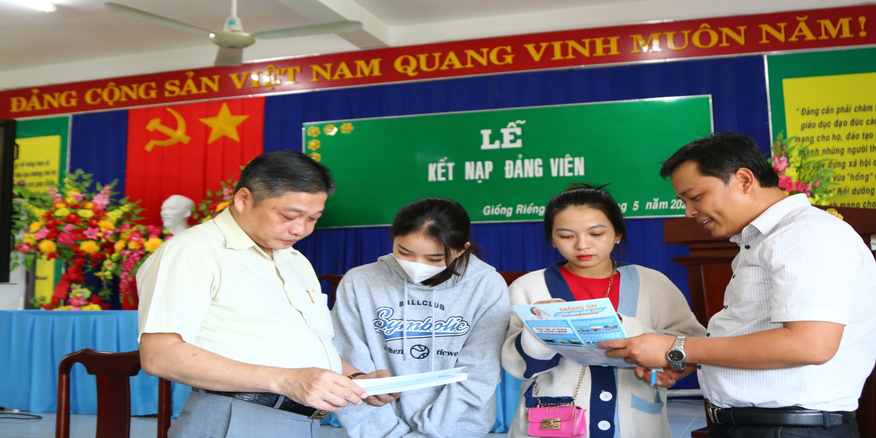 Trường Đại học Kiên Giang tổ chức gặp gỡ phụ huynh tại các Trường Trung học phổ thông