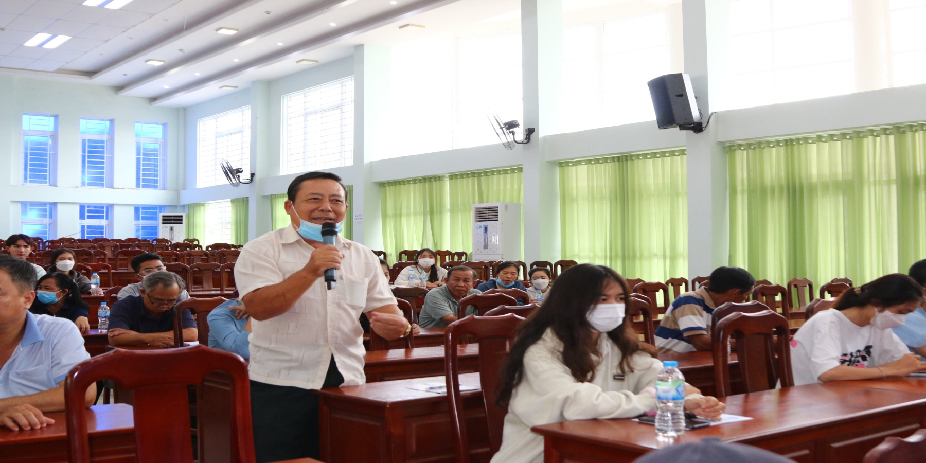 Gần 300 phụ huynh, thí sinh tham dự Hội nghị Tư vấn tuyển sinh, đăng ký nhập học tại Trường Đại học Kiên Giang
