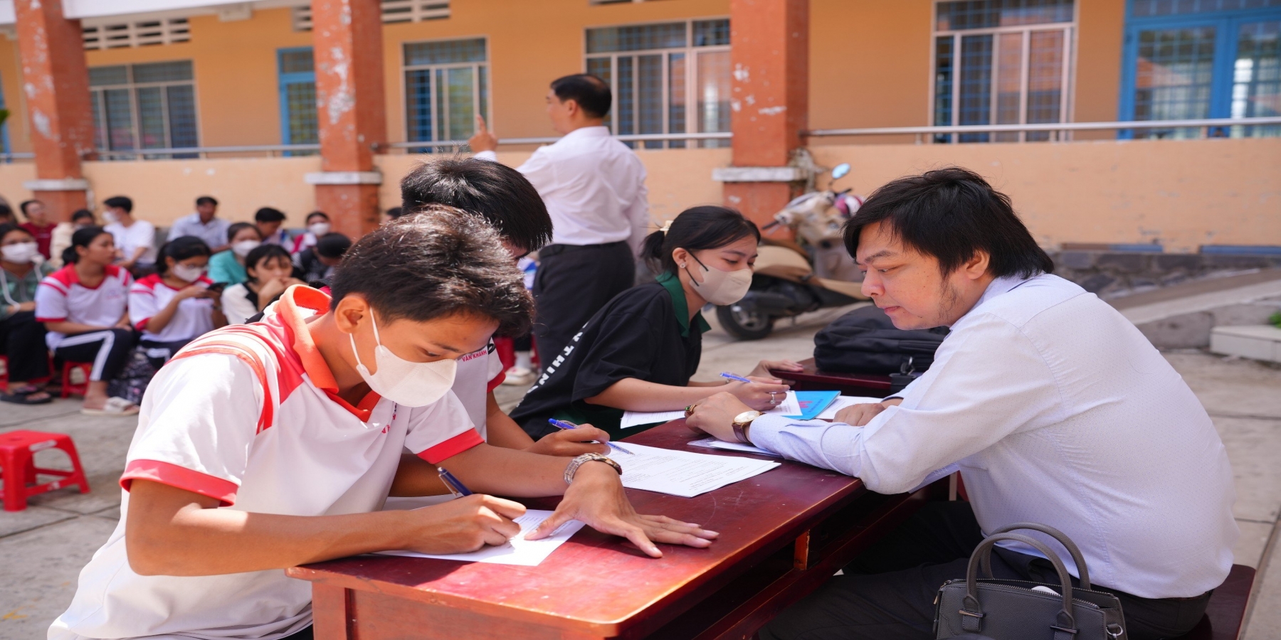 Trường Đại học Kiên Giang tổ chức họp mặt, tư vấn tuyển sinh cho hơn 1.600 phụ huynh, học sinh 