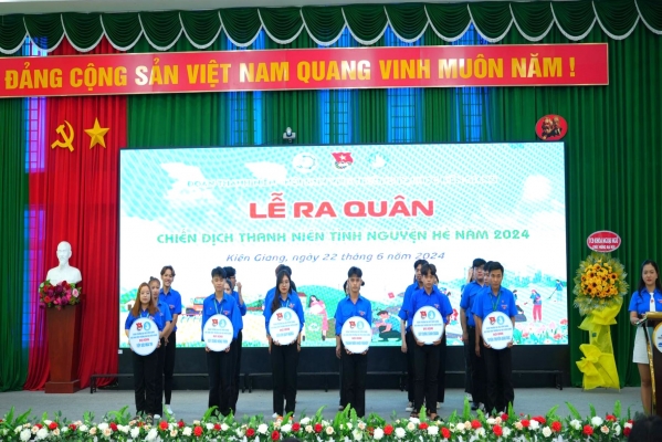 Đoàn Trường Đại học Kiên Giang tổ chức lễ ra quân Chiến dịch Thanh niên tình nguyện Hè năm 2024