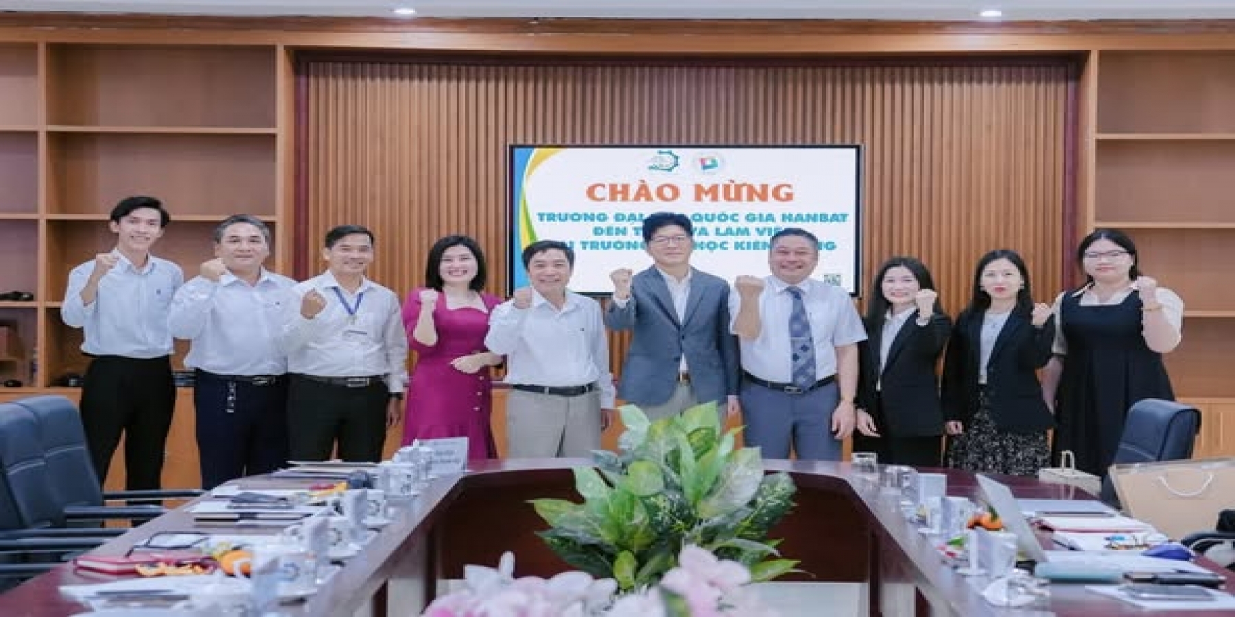 TRƯỜNG ĐẠI HỌC KIÊN GIANG ĐÓN TIẾP VÀ LÀM VIỆC VỚI TRƯỜNG ĐẠI HỌC QUỐC GIA HANBAT (HÀN QUỐC)