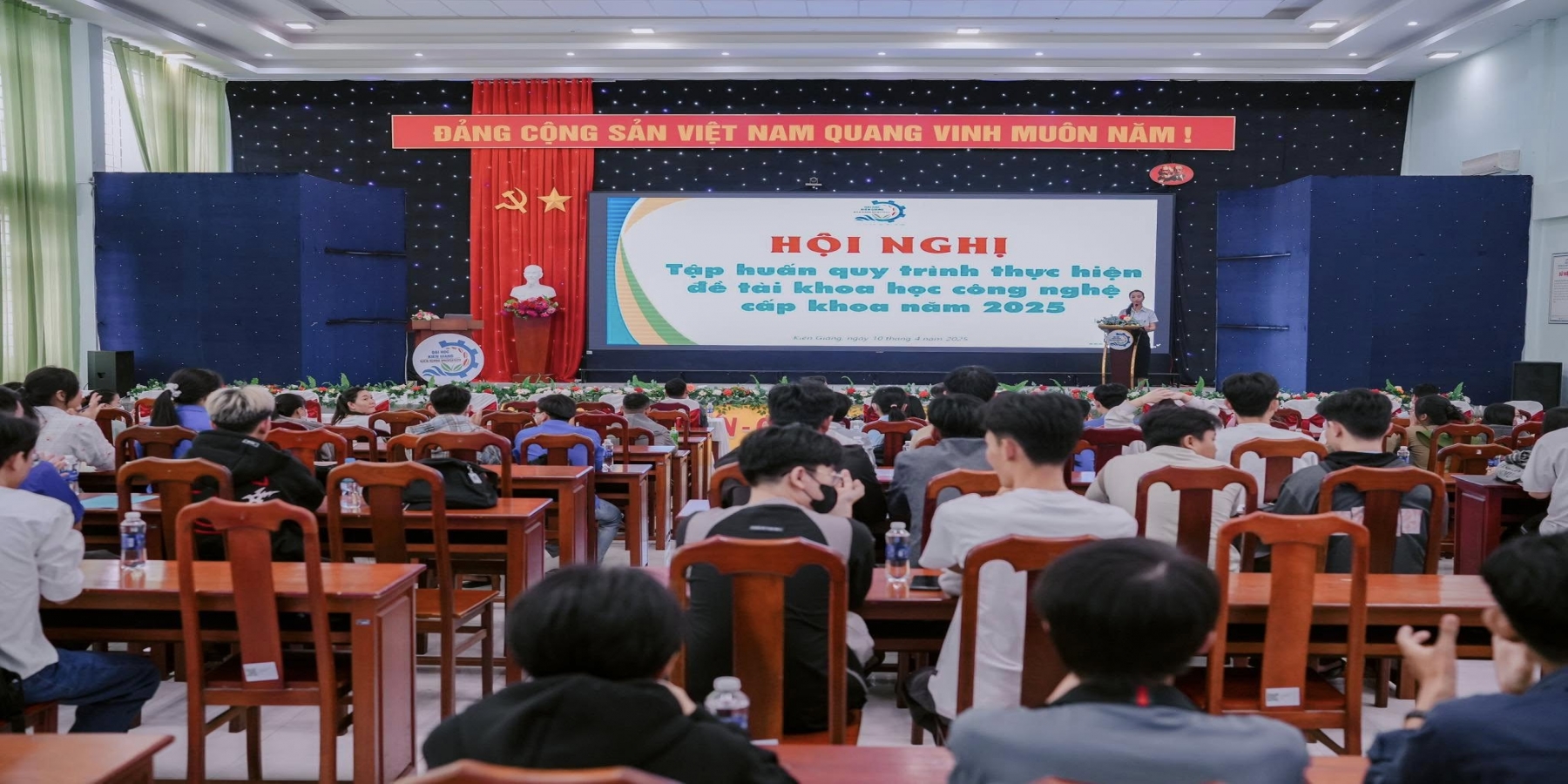 TRƯỜNG ĐẠI HỌC KIÊN GIANG TỔ CHỨC HỘI NGHỊ TẬP HUẤN QUY TRÌNH THỰC HIỆN ĐỀ TÀI KHOA HỌC VÀ CÔNG NGHỆ CẤP KHOA NĂM 2025