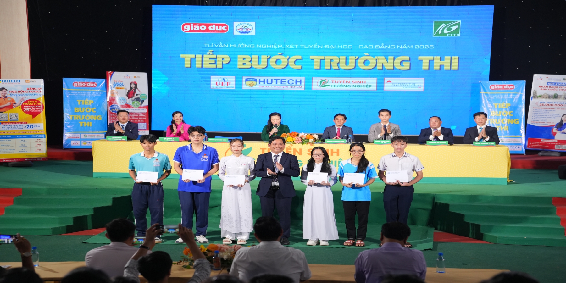 TRƯỜNG ĐẠI HỌC KIÊN GIANG THAM GIA TƯ VẤN HƯỚNG NGHIỆP, XÉT TUYỂN ĐẠI HỌC – CAO ĐẲNG NĂM 2025 VỚI CHỦ ĐỀ “TIẾP BƯỚC TRƯỜNG THI” TẠI CÁC TỈNH AN GIANG, CÀ MAU, HẬU GIANG VÀ KIÊN GIANG