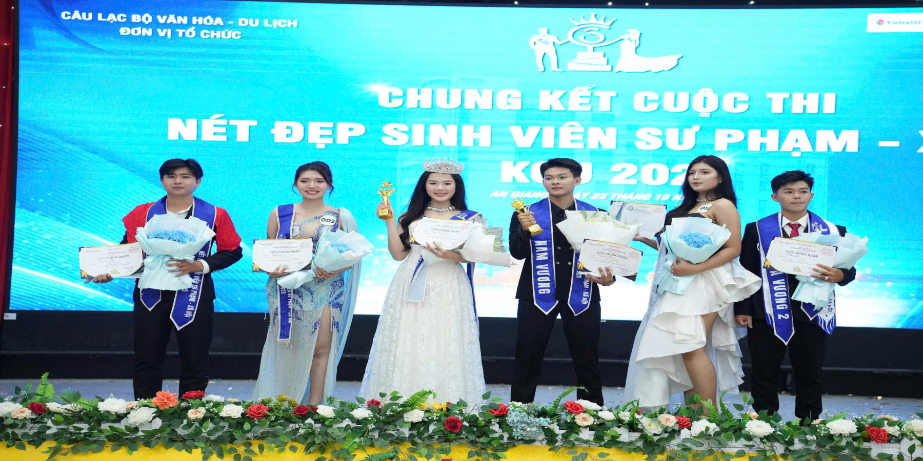 SINH VIÊN NGÀNH DU LỊCH TRƯỜNG ĐẠI HỌC KIÊN GIANG  THỰC HÀNH TỔ CHỨC THÀNH CÔNG  CUỘC THI “NÉT ĐẸP SINH VIÊN SƯ PHẠM – XÃ HỘI KGU 2025