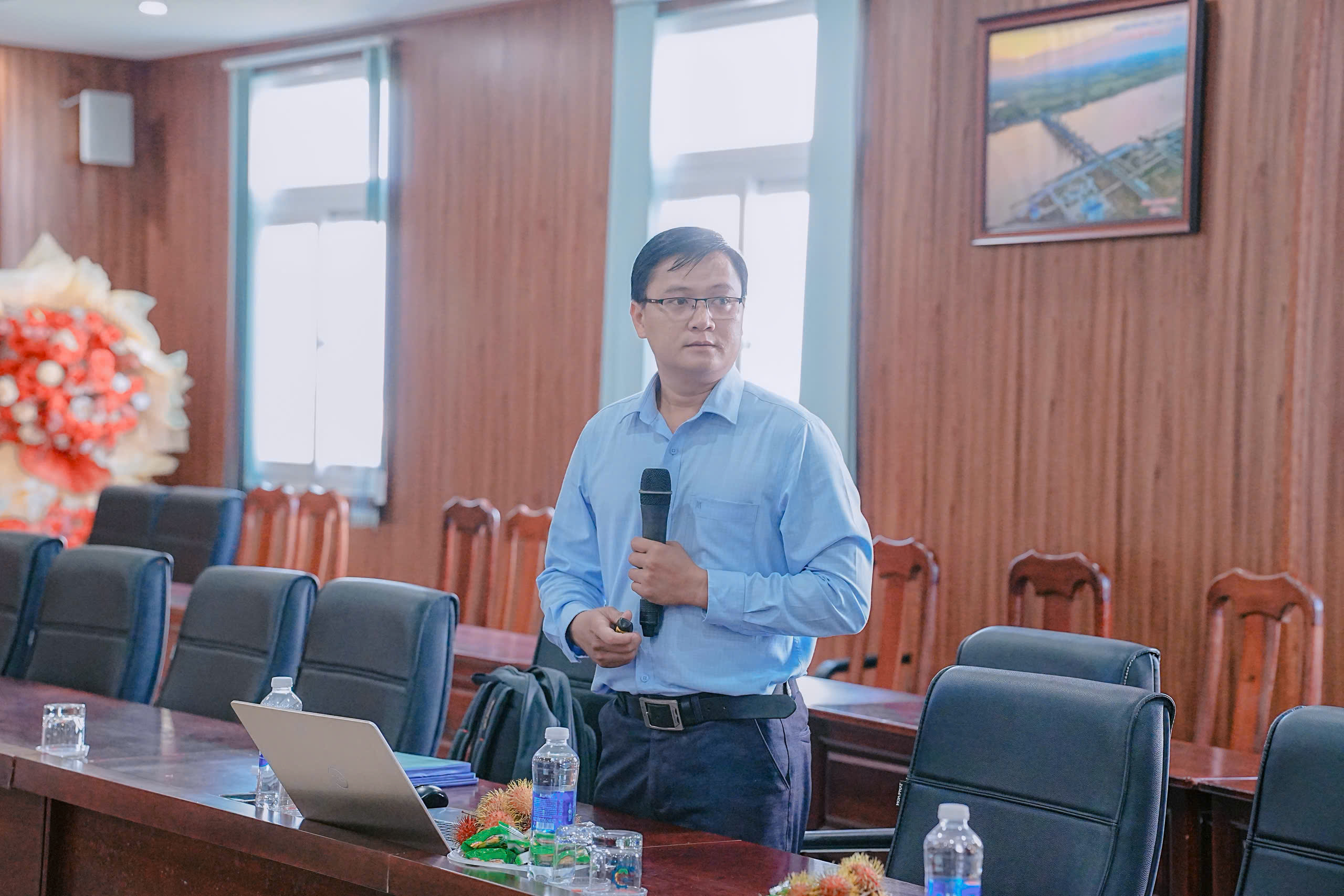 ĐÁNH GIÁ, NGHIỆM THU CẤP CƠ SỞ ĐỀ TÀI CẤP BỘ NĂM 2023: “PHÂN LẬP VÀ ỨNG DỤNG VI KHUẨN CỐ ĐỊNH ĐẠM SINH HỌC NHẰM GIẢM LƯỢNG PHÂN ĐẠM, GIẢM PHÁT THẢI KHÍ NHÀ KÍNH, VÀ TĂNG NĂNG SUẤT LÚA TẠI TỈNH KIÊN GIANG”